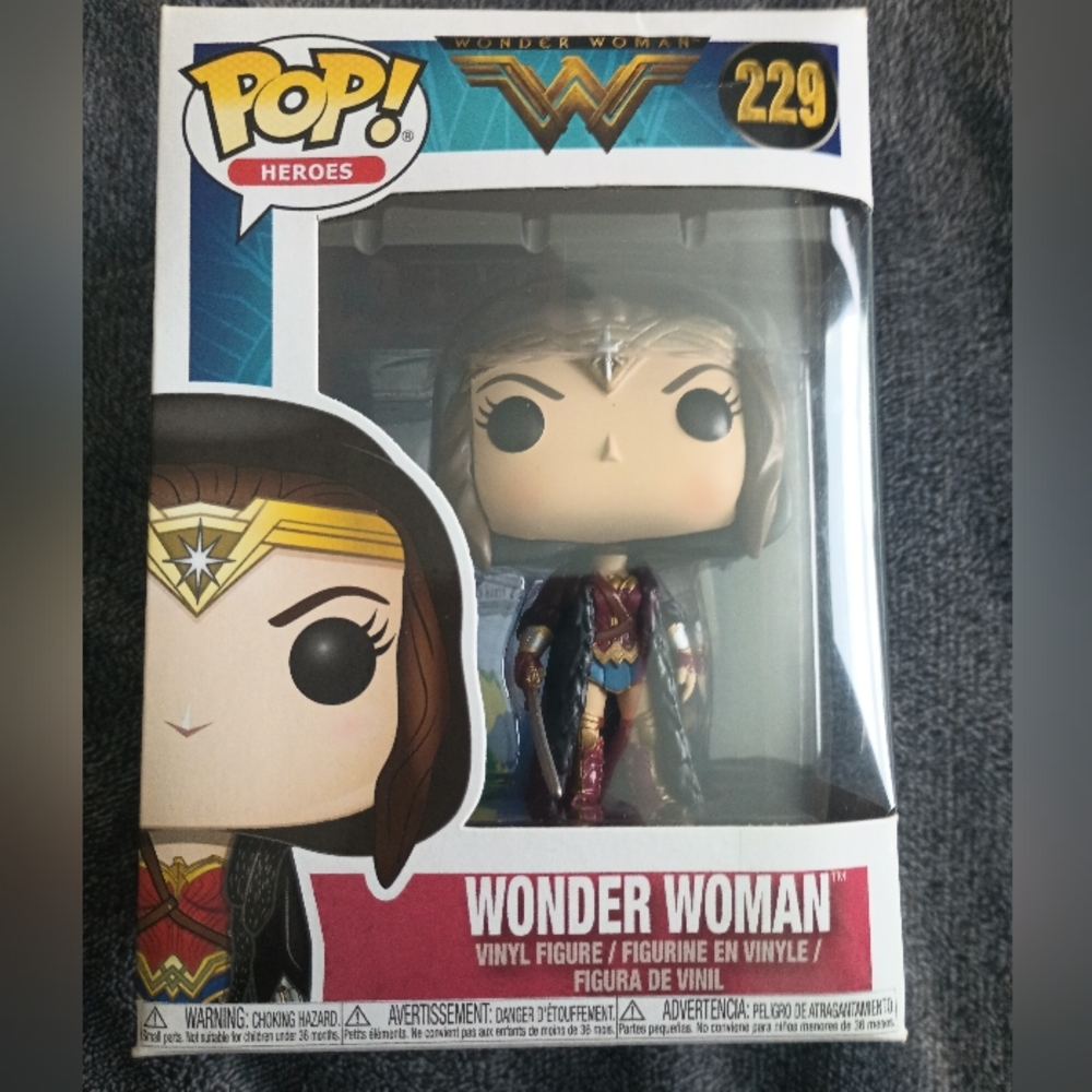 NIB Funko Wonder Woman Wobblers Bobblehead | DC Comics Collectible